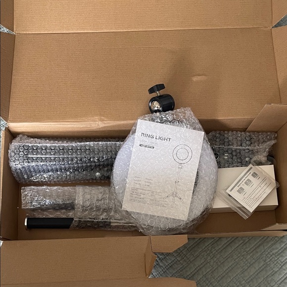 Ring Light with Tripod Stand New - Picture 2 of 5